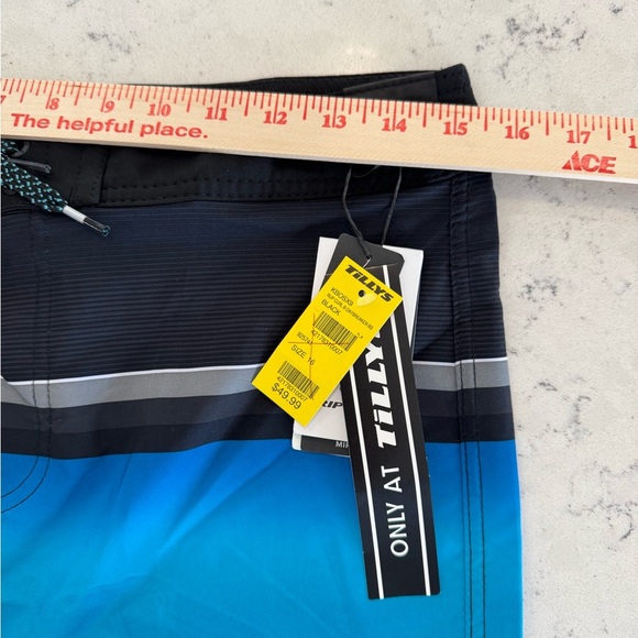 RipCurl Mirage Daybreakers - Boys Sz 16/30” Black Board Shorts Swim Trunks NEW - Picture 6 of 11